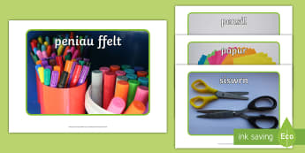 Classroom Objects in Welsh Photo Pack | Twinkl Resources