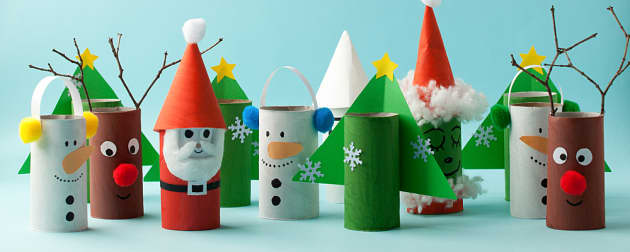 34 Ideias de decorações de Natal para escola - Aluno On  Artesanato de  natal, Ideias de decoração de natal, Casa do papai noel