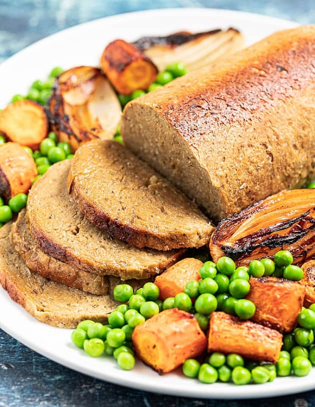 12+ Tasty Traditional British Christmas Dinner Ideas You Can Try
